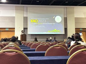 韓国の学術大会（KAO2023）の会場内の写真